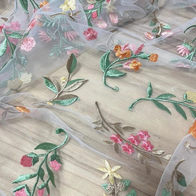 Multicolor Embroidery Floral Colorful Tulle Fabric for Bridal Veil Wedding Dress (4M)